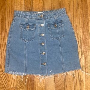 Forever 21 Button Jean Skirt. Size S. Color: Blue